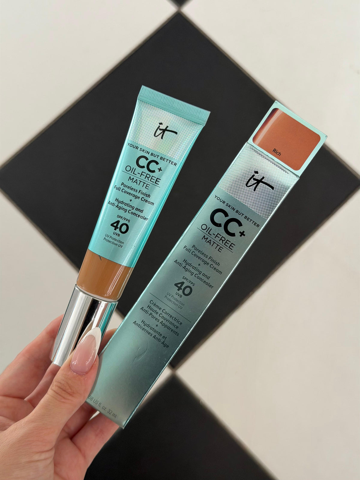 IT COSMETICS CC+ Cream 16H Natural Matte Foundation SPF40 - Rich