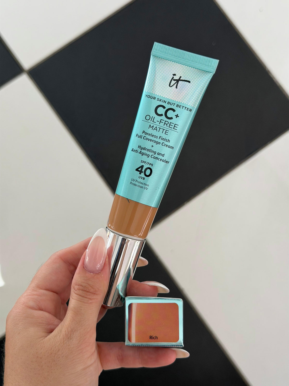 IT COSMETICS CC+ Cream 16H Natural Matte Foundation SPF40 - Rich