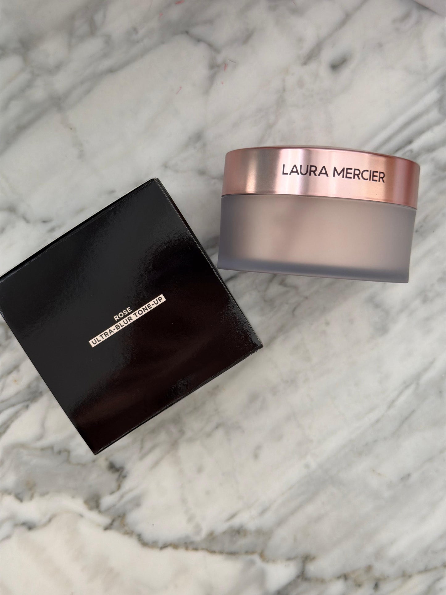 LAURA MERCIER
Translucent Loose Setting Powder
Ultra-Blur Talc-Free Tone-Up - Translucent Rose
