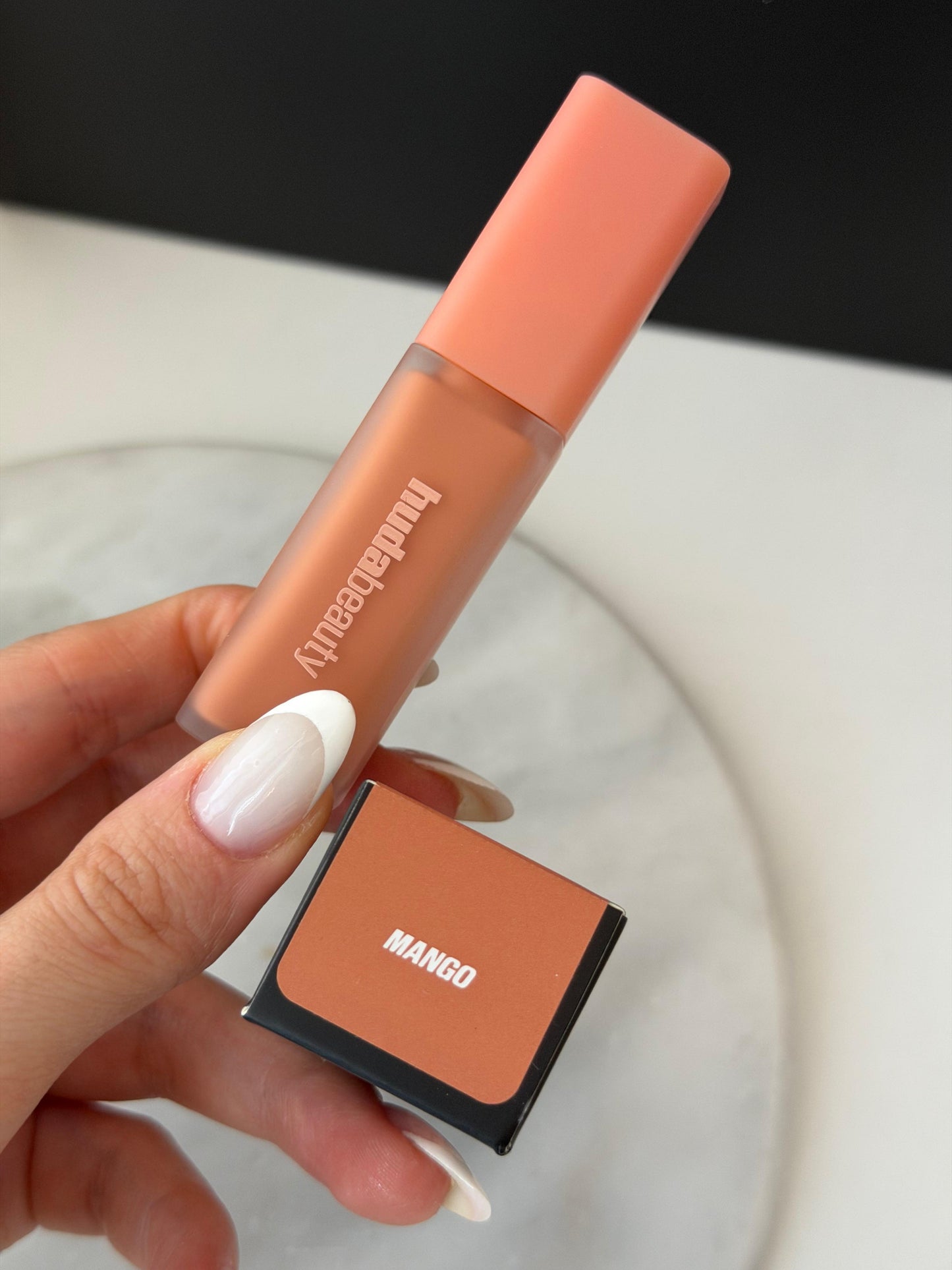 HUDA BEAUTY FauxFilter Luminous Matte Concealer - Mango