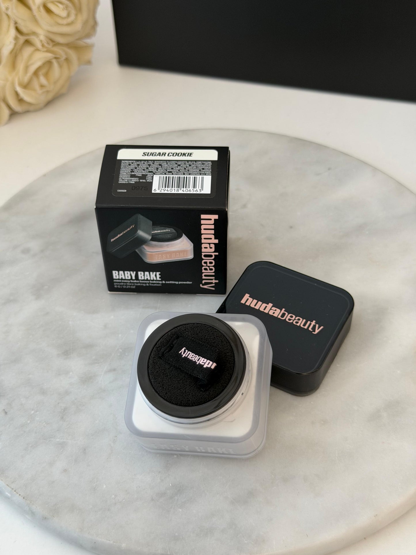 HUDA BEAUTY Baby Bake Mini Loose Baking & Setting Powder - Sugar Cookie