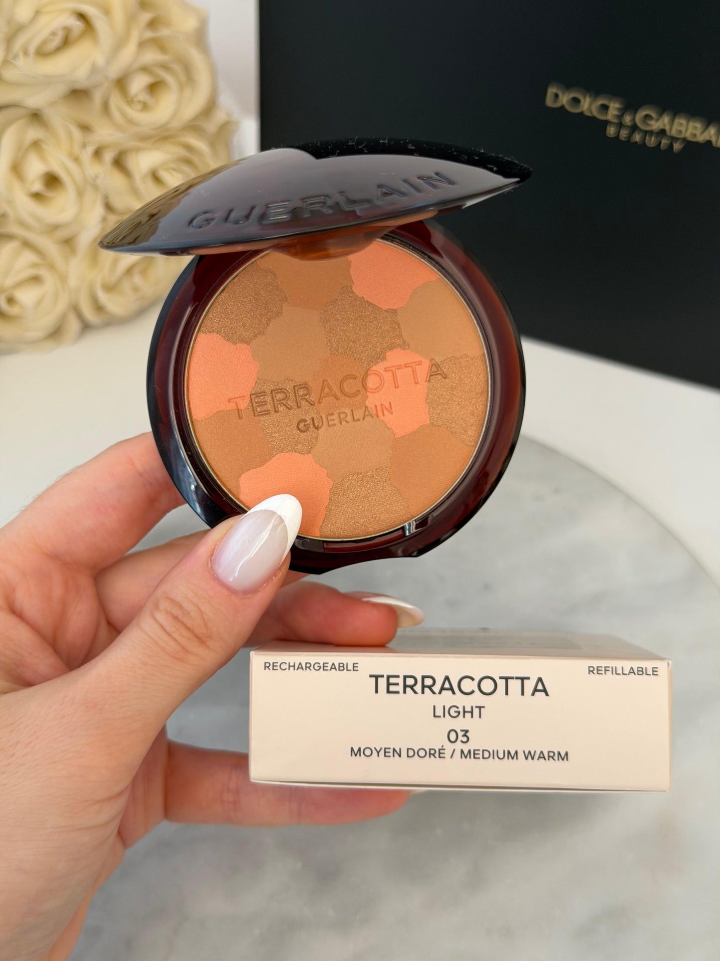 GUERLAIN Terracotta Light The Sun-Kissed Natural Healthy Glow Powder (03)
Soft & Blushing Long-Lasting