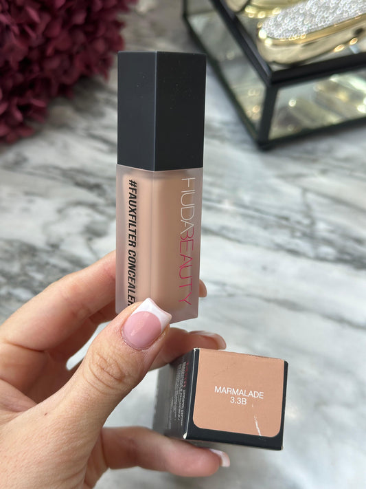 HUDA BEAUTY FauxFilter Luminous Matte Concealer (3.3B)