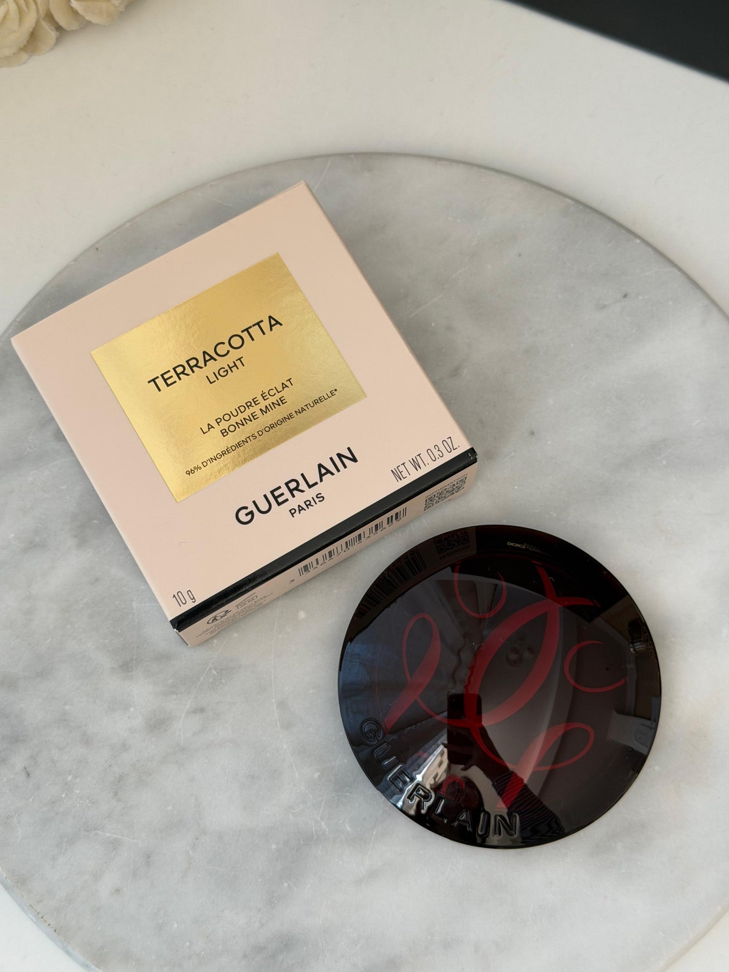 GUERLAIN Terracotta Light The Sun-Kissed Natural Healthy Glow Powder (03)
Soft & Blushing Long-Lasting