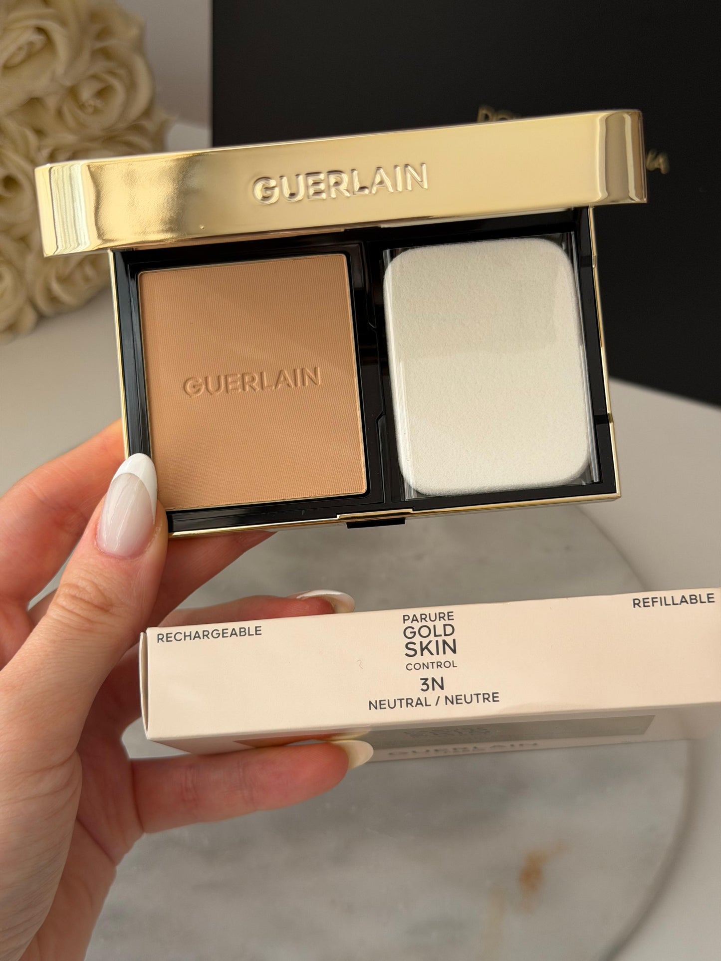 GUERLAIN Parure Gold Skin Control High Perfection Matte Compact Foundation (3N)
Rejuvenating Effect - 24H Wear - No-Transfer