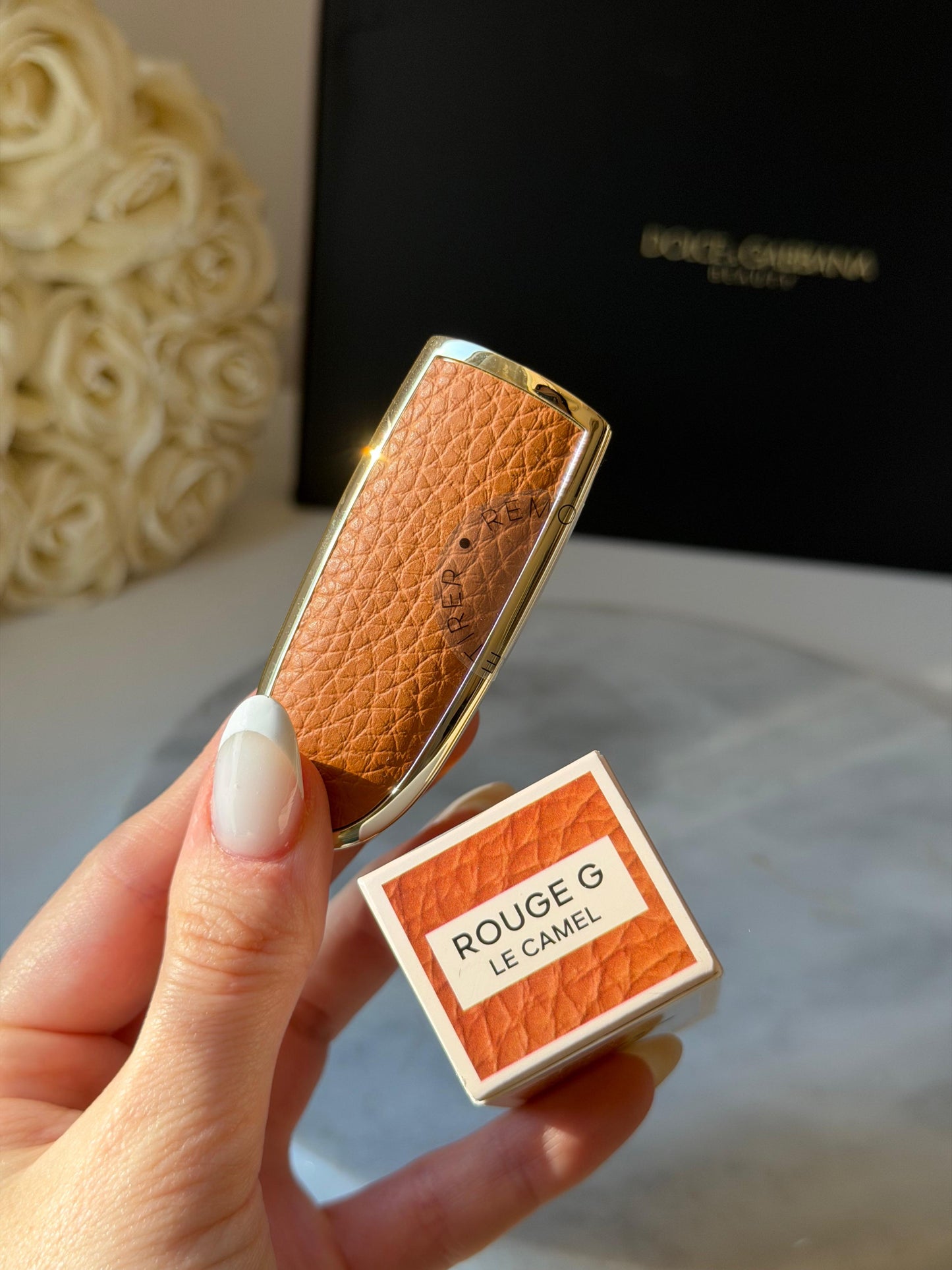 GUERLAIN Rouge G - Le Camel
The Double Mirror Jewel Case