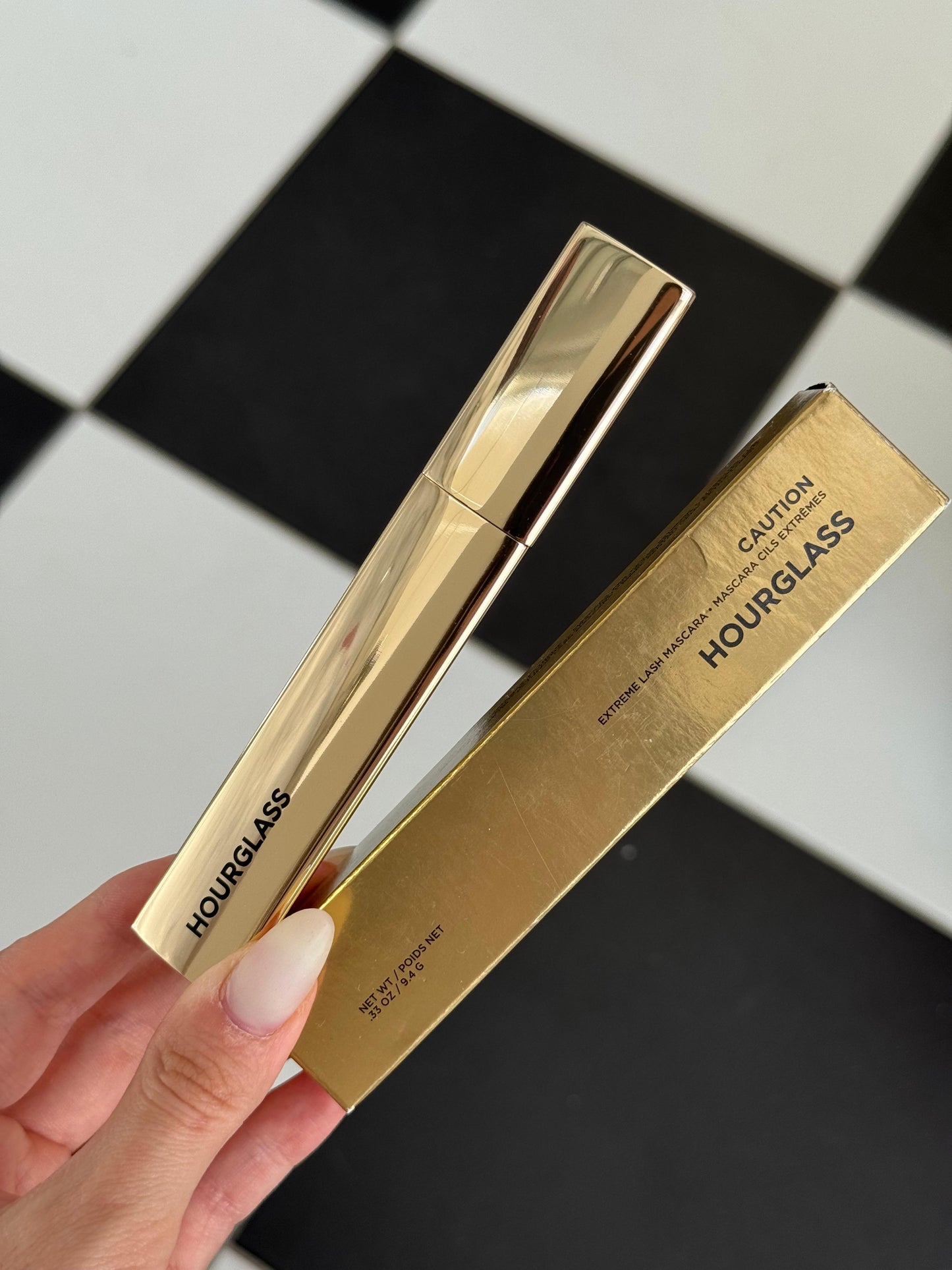 HOURGLASS Caution Extreme Lash Mascara