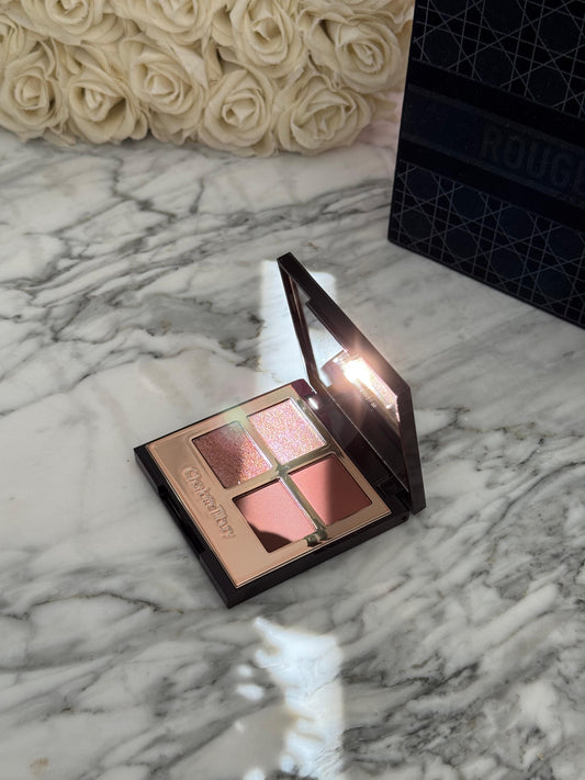 CHARLOTTE TILBURY Luxury EyeShadow Palette - 
Pillow Talk Dreams
