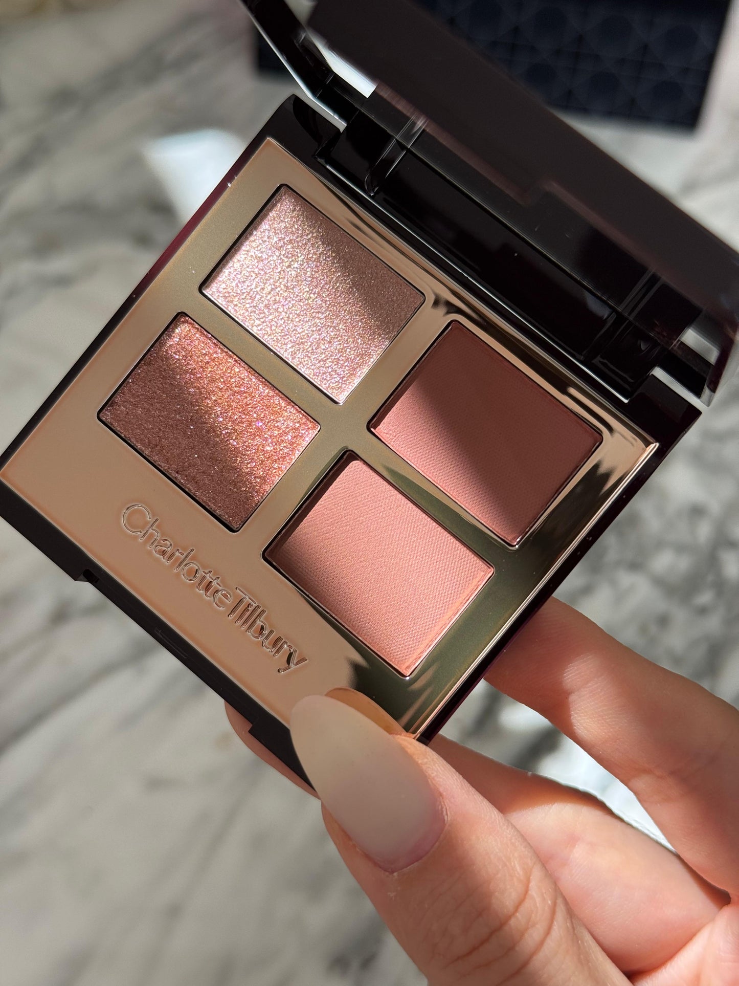 CHARLOTTE TILBURY Luxury EyeShadow Palette - 
Pillow Talk Dreams
