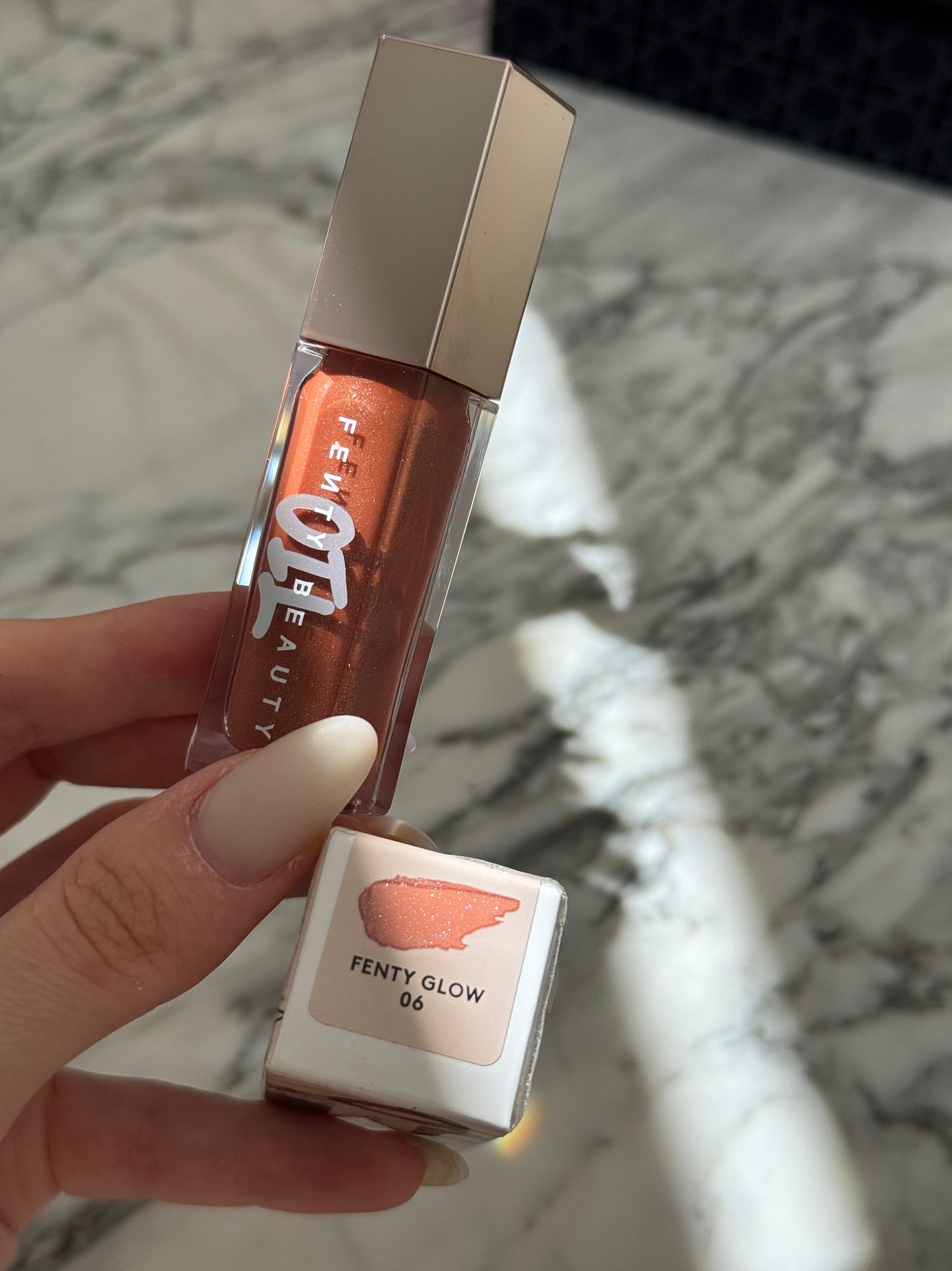 FENTY Gloss Bomb Oil Luminizing Lip Oil ‘N Gloss (06)