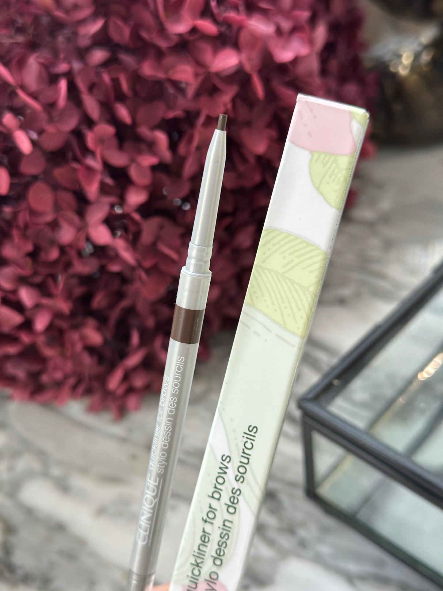 CLINIQUE Quickliner™ For Brows Eyebrow Pencil