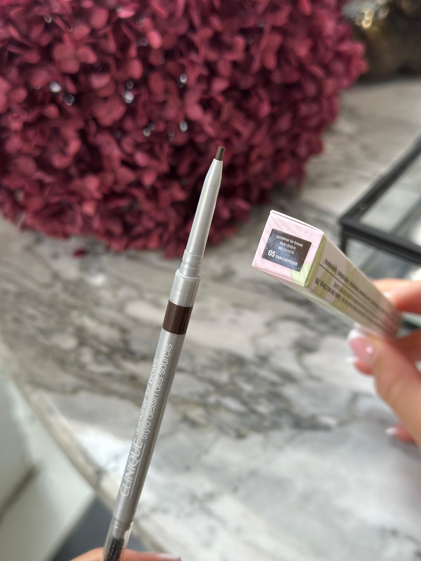 CLINIQUE Quickliner™ For Brows Eyebrow Pencil