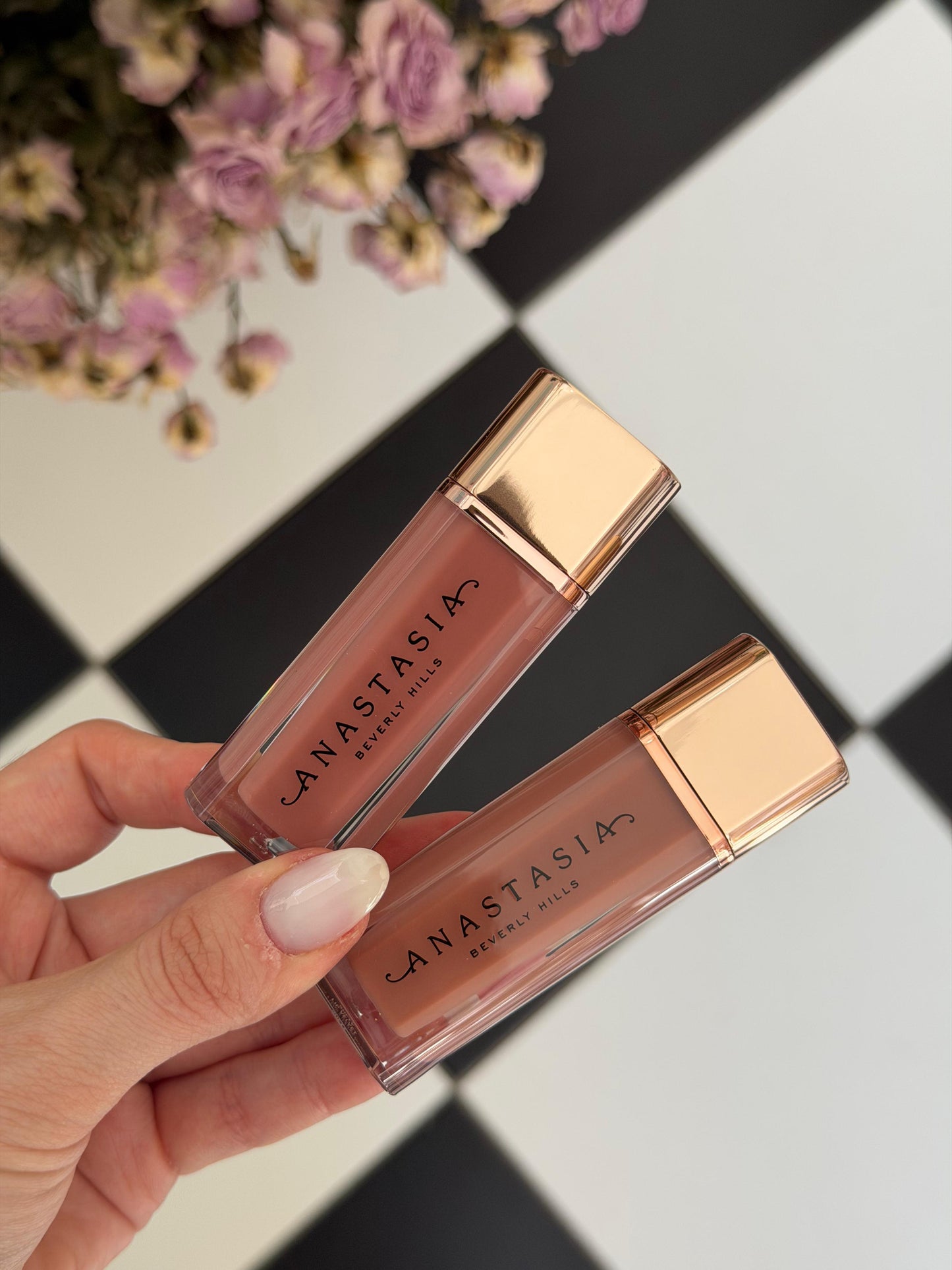 ANASTASIA BEVERLY HILLS Lip Velvet Gloss - Kiss
