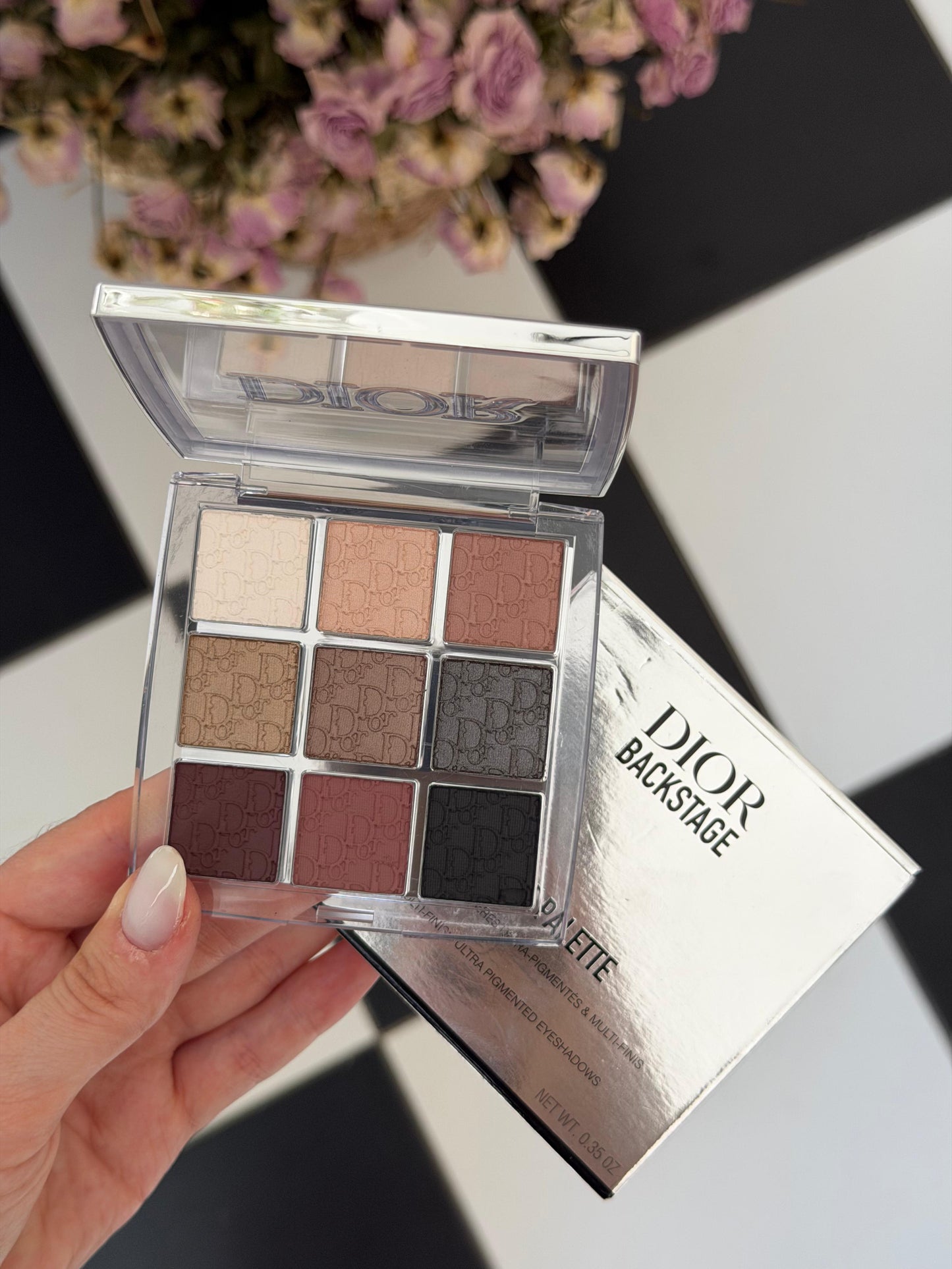 DIOR Backstage Eye Palette (002)
Eye Palette - Multi-Finish Ultra Pigmented Eyeshadows