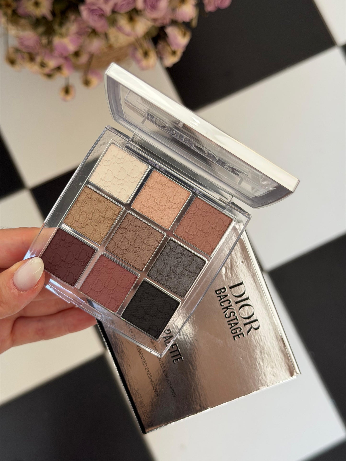 DIOR Backstage Eye Palette (002)
Eye Palette - Multi-Finish Ultra Pigmented Eyeshadows