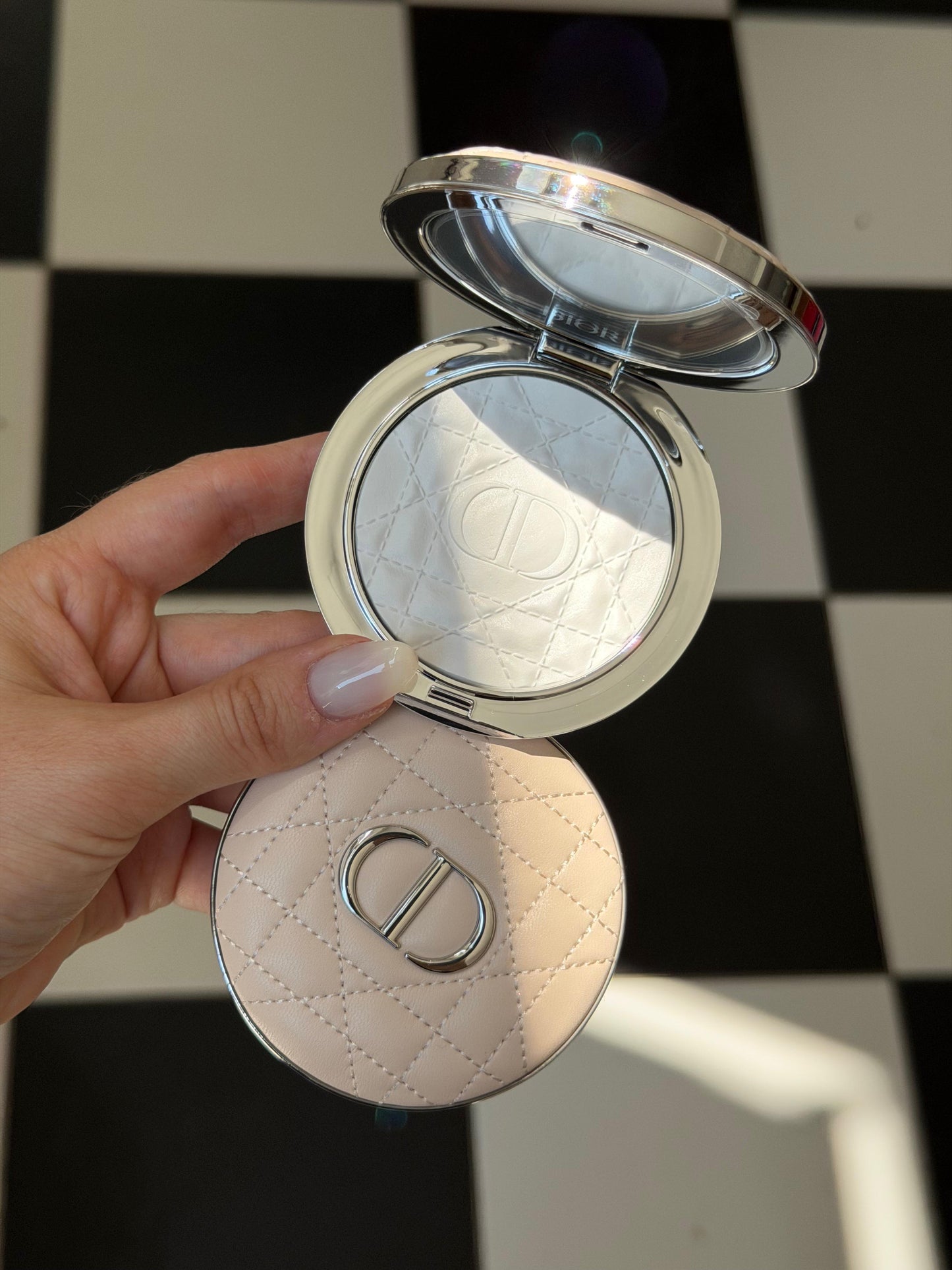 DIOR Forever Nude Radiant Filter - Compact Powder (00)