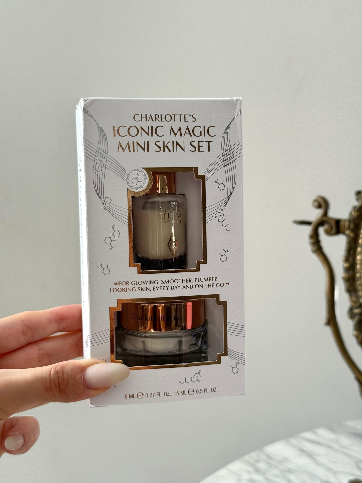 CHARLOTTE TILBURY Iconic Magic Mini Skin Set