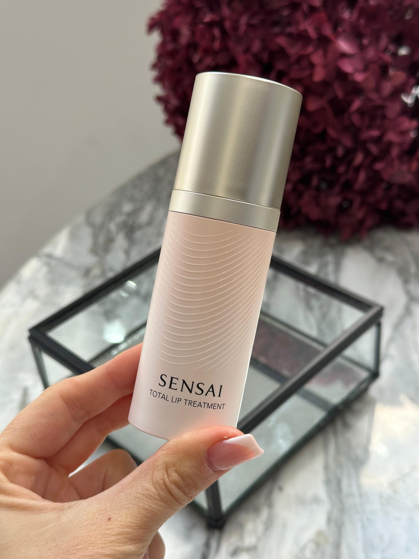 SENSAI
Total Lip Treatment