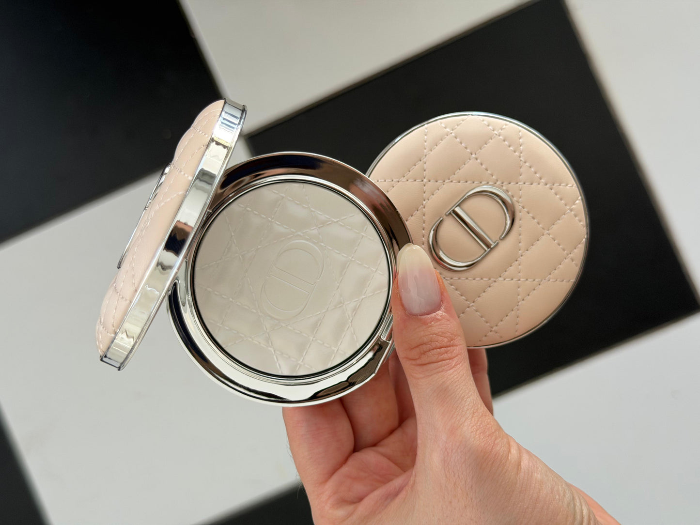 DIOR Forever Nude Radiant Filter - Compact Powder (00)