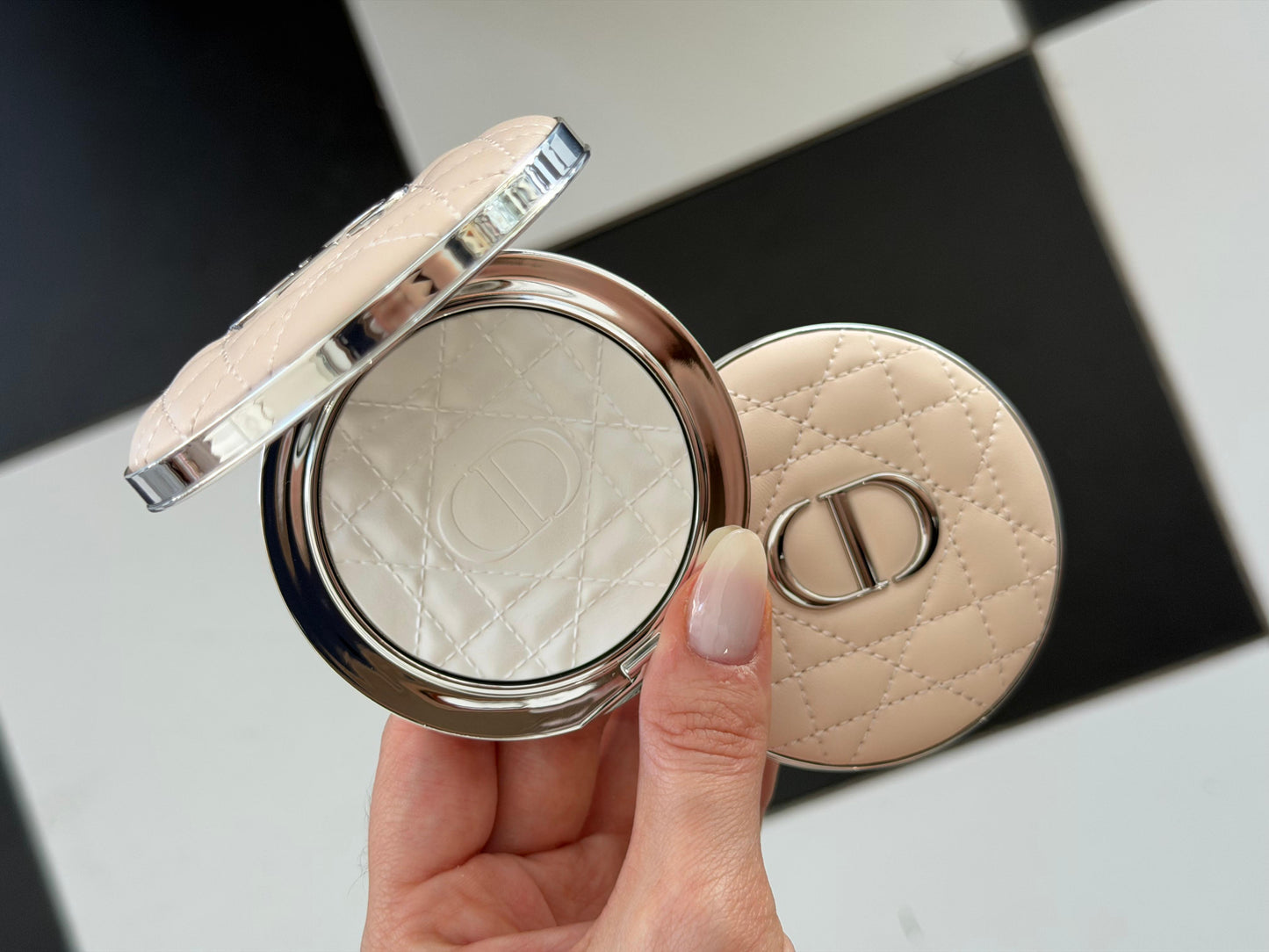 DIOR Forever Nude Radiant Filter - Compact Powder (00)
