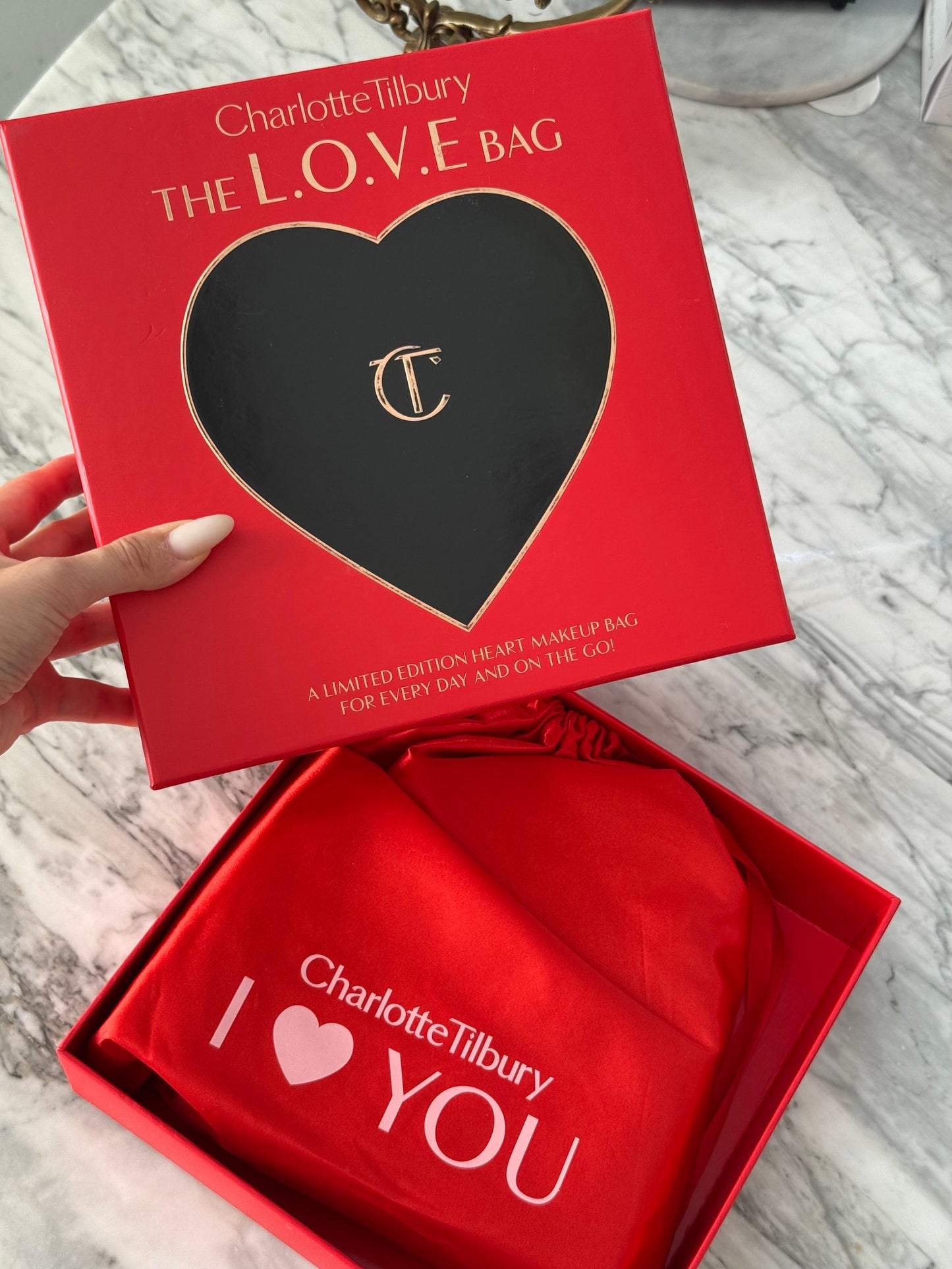CHARLOTTE TILBURY The L.O.V.E Bag - Limited Edition Black