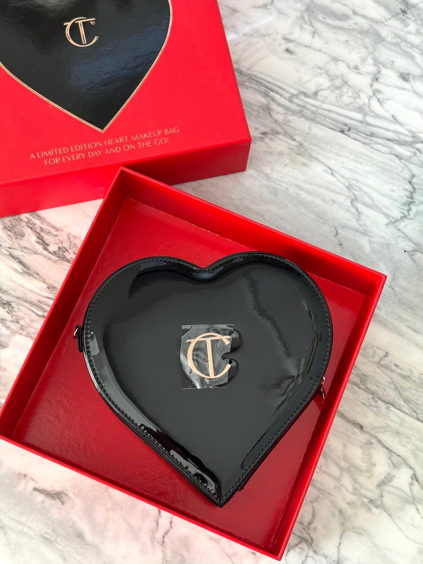 CHARLOTTE TILBURY The L.O.V.E Bag - Limited Edition Black
