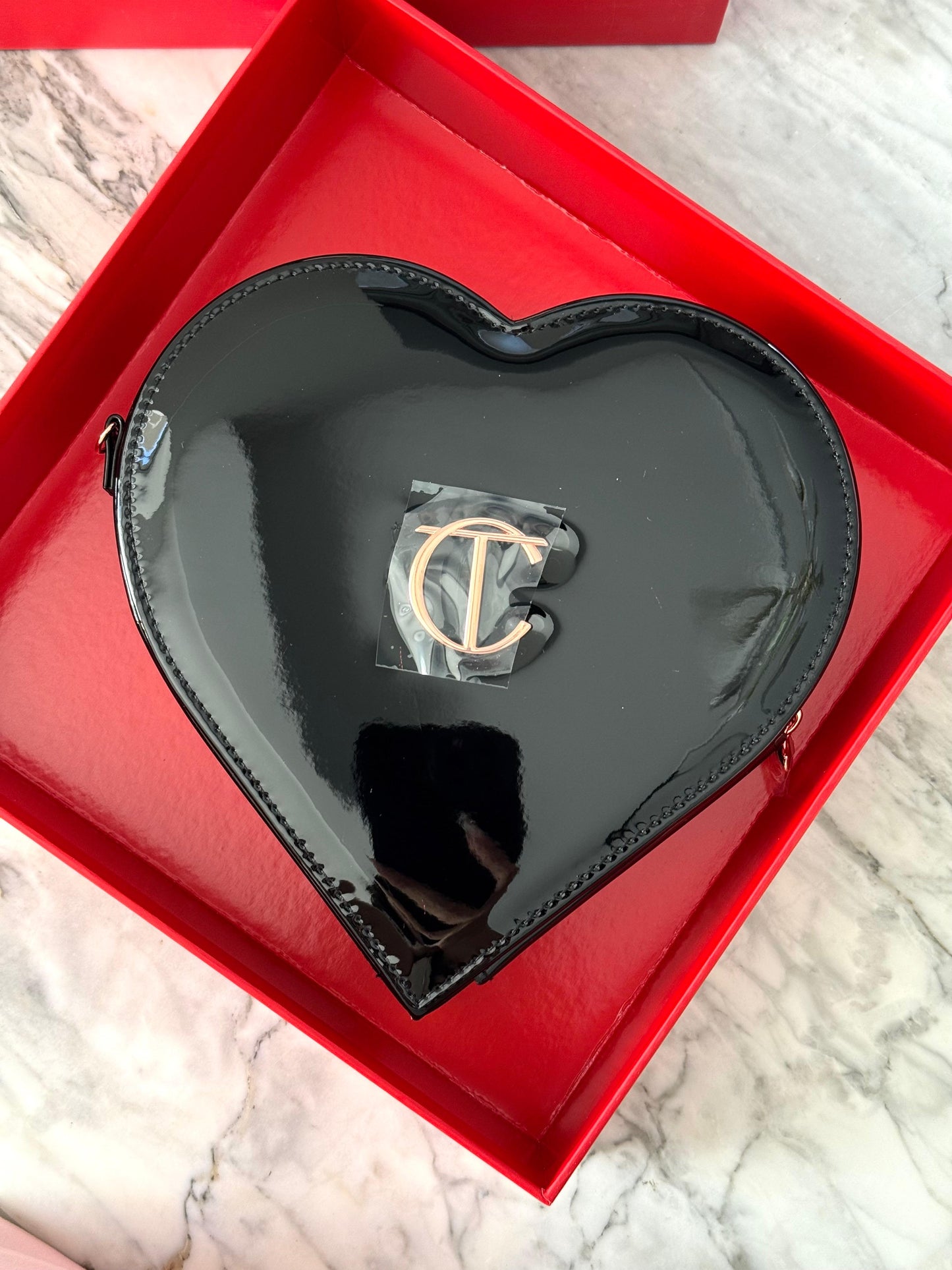 CHARLOTTE TILBURY The L.O.V.E Bag - Limited Edition Black