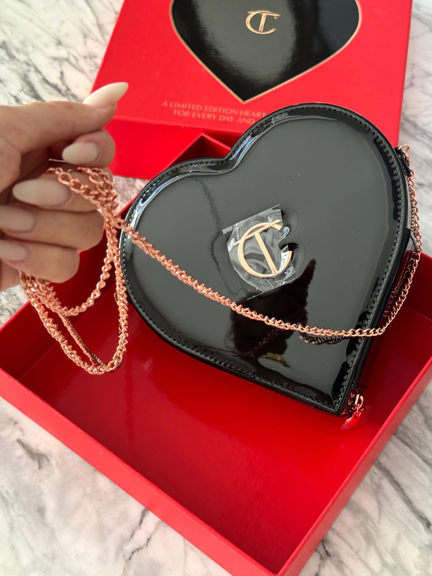 CHARLOTTE TILBURY The L.O.V.E Bag - Limited Edition Black