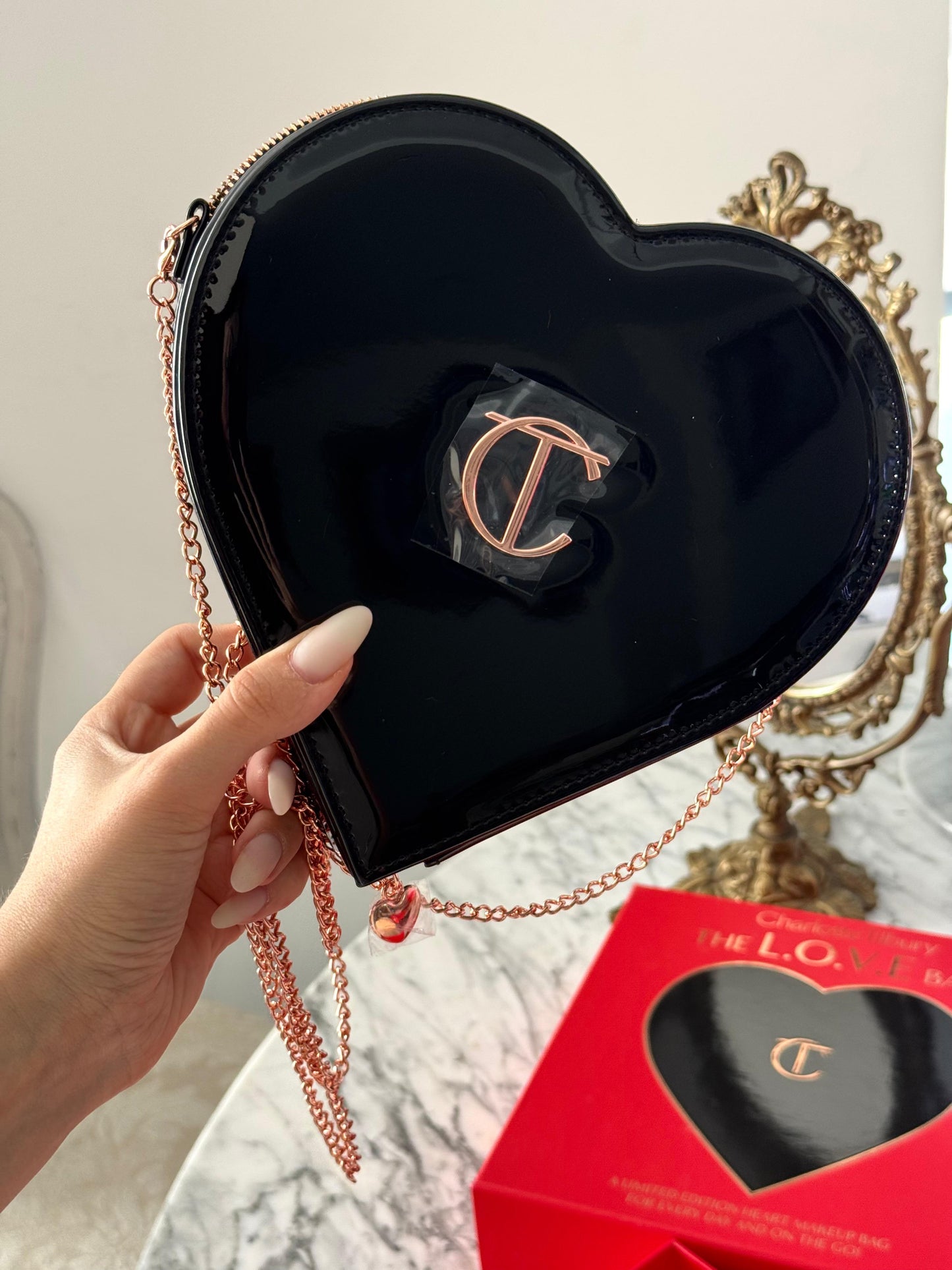 CHARLOTTE TILBURY The L.O.V.E Bag - Limited Edition Black