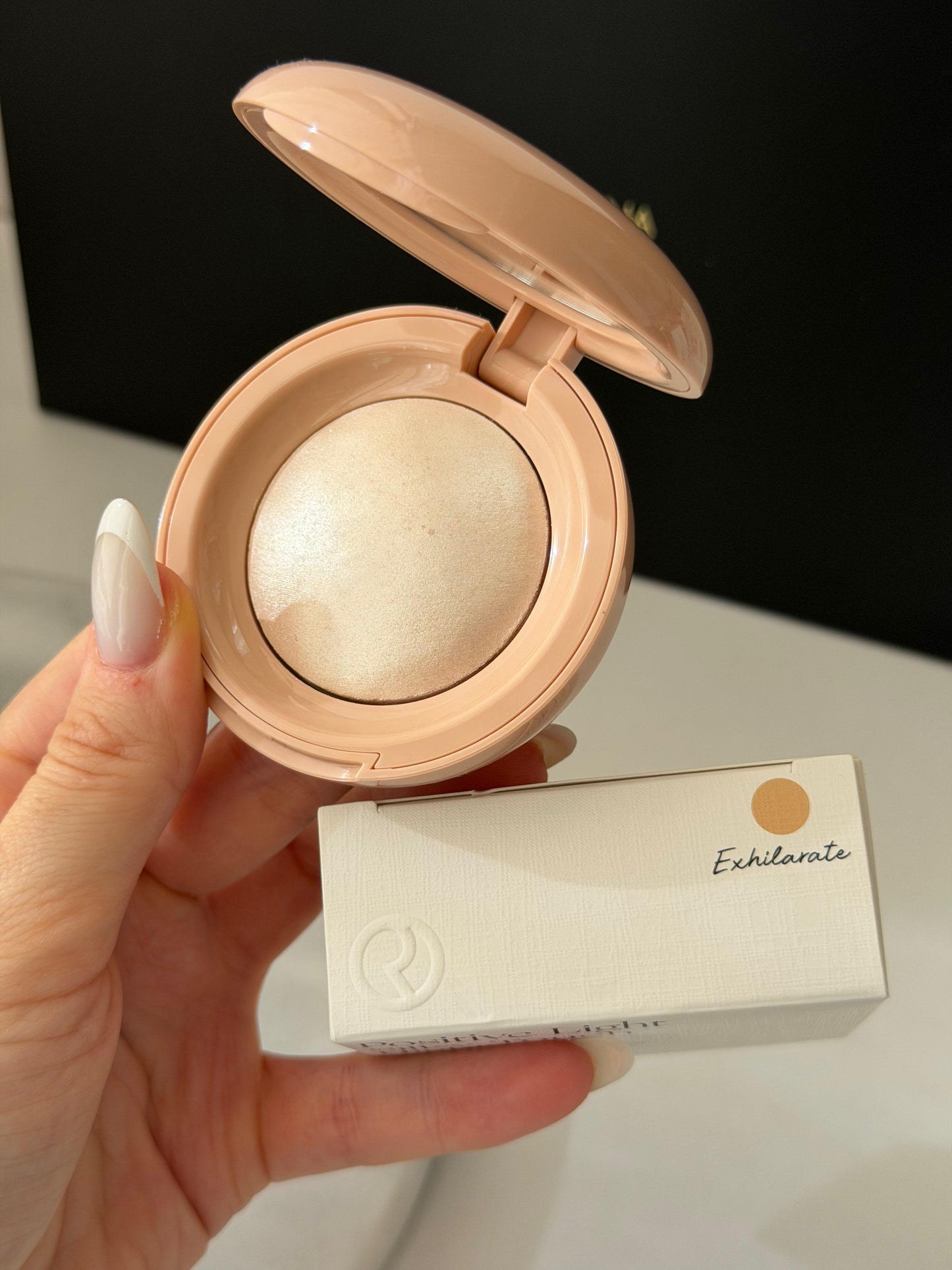 RARE BEAUTY Positive Light Silky Touch Highlighter - Exhilarate