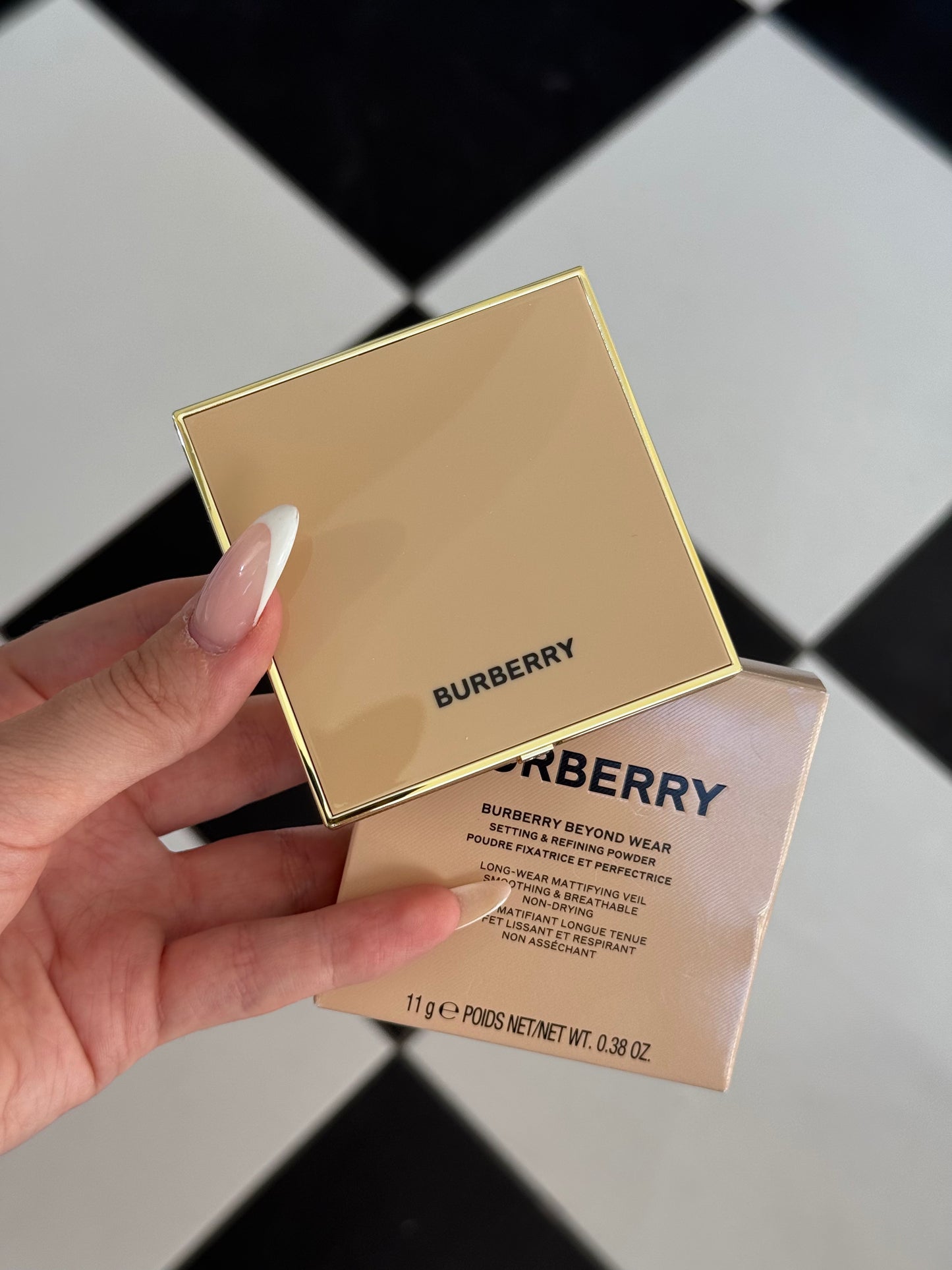 BURBERRY Beyond Wear Setting And Refining Powder – Mint Cloud