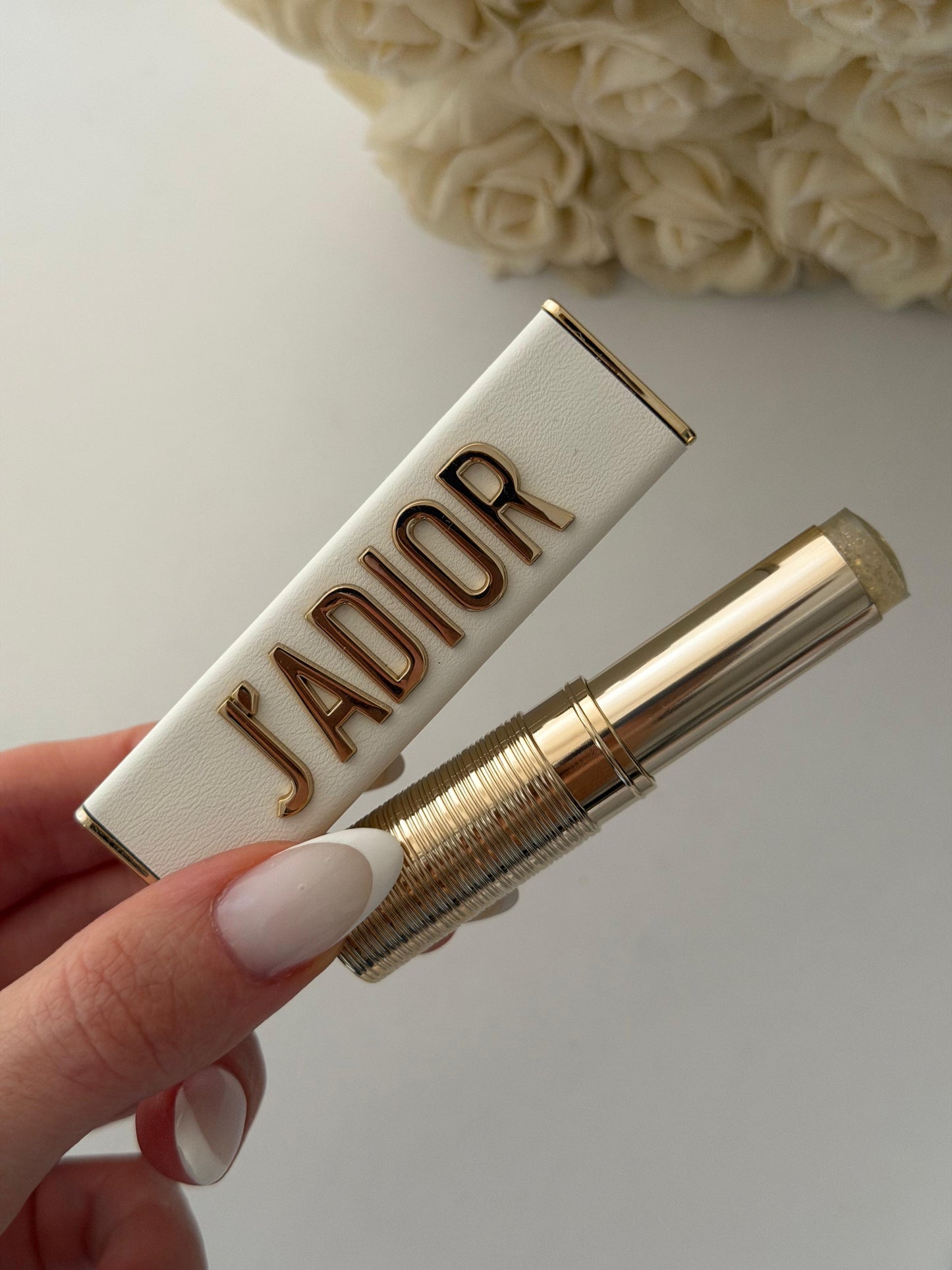 DIOR J’Adior Parfum Solide - Eau De Parfum
Alcohol-Free Fragrance Stick - Solar And Floral Notes