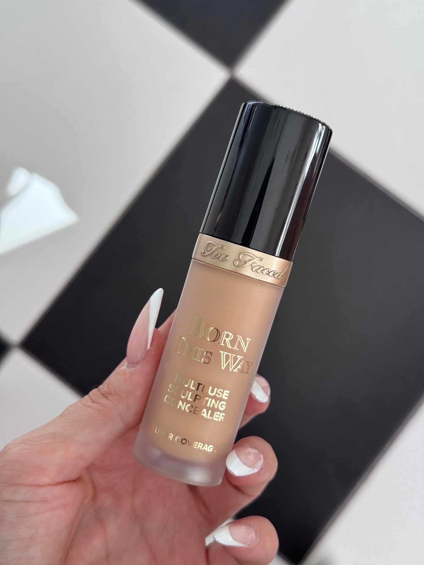 TOO FACED Born This Way Super Coverage Multi-Use Concealer - Vanilla
Flawless, Hydrating, Longwearing