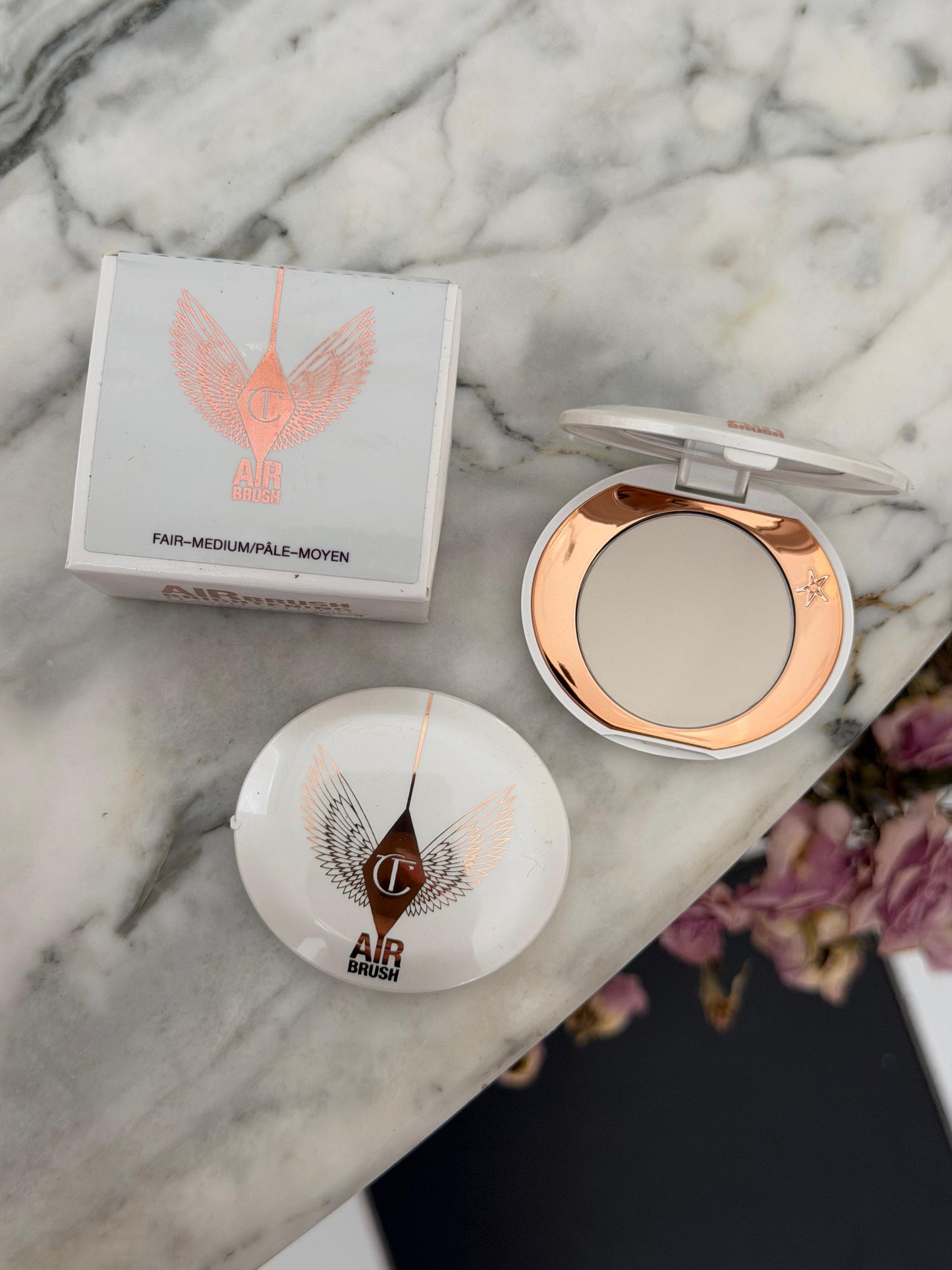 CHARLOTTE TILBURY Airbrush Brightening Flawless Finish - Fair-Medium