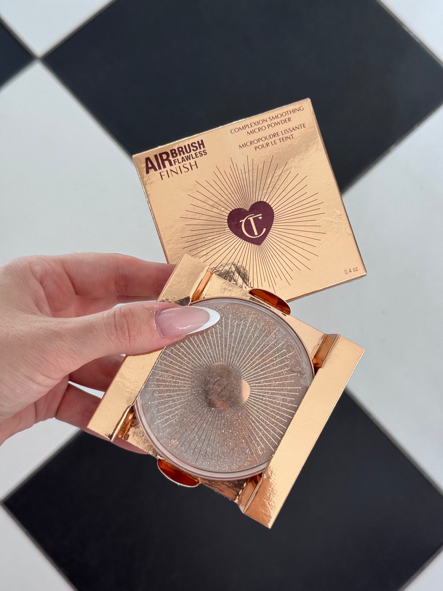 CHARLOTTE TILBURY Airbrush Flawless Finish - Complexion Smoothing Micro Powder (0)
