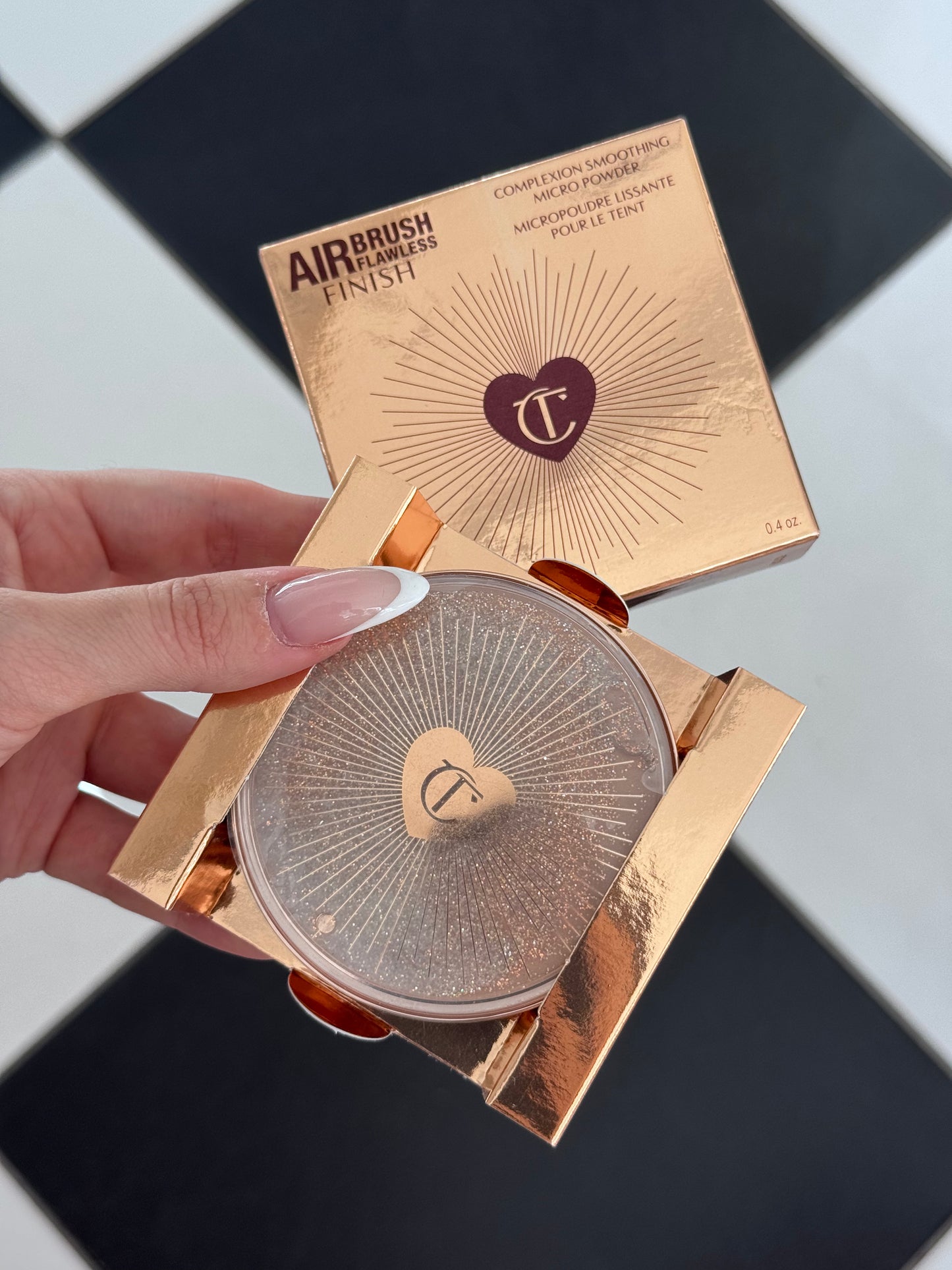 CHARLOTTE TILBURY Airbrush Flawless Finish - Complexion Smoothing Micro Powder (0)