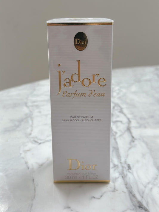 DIOR J'Adore Parfum D'Eau
Alcohol-Free, Eau De Parfum - Floral Notes