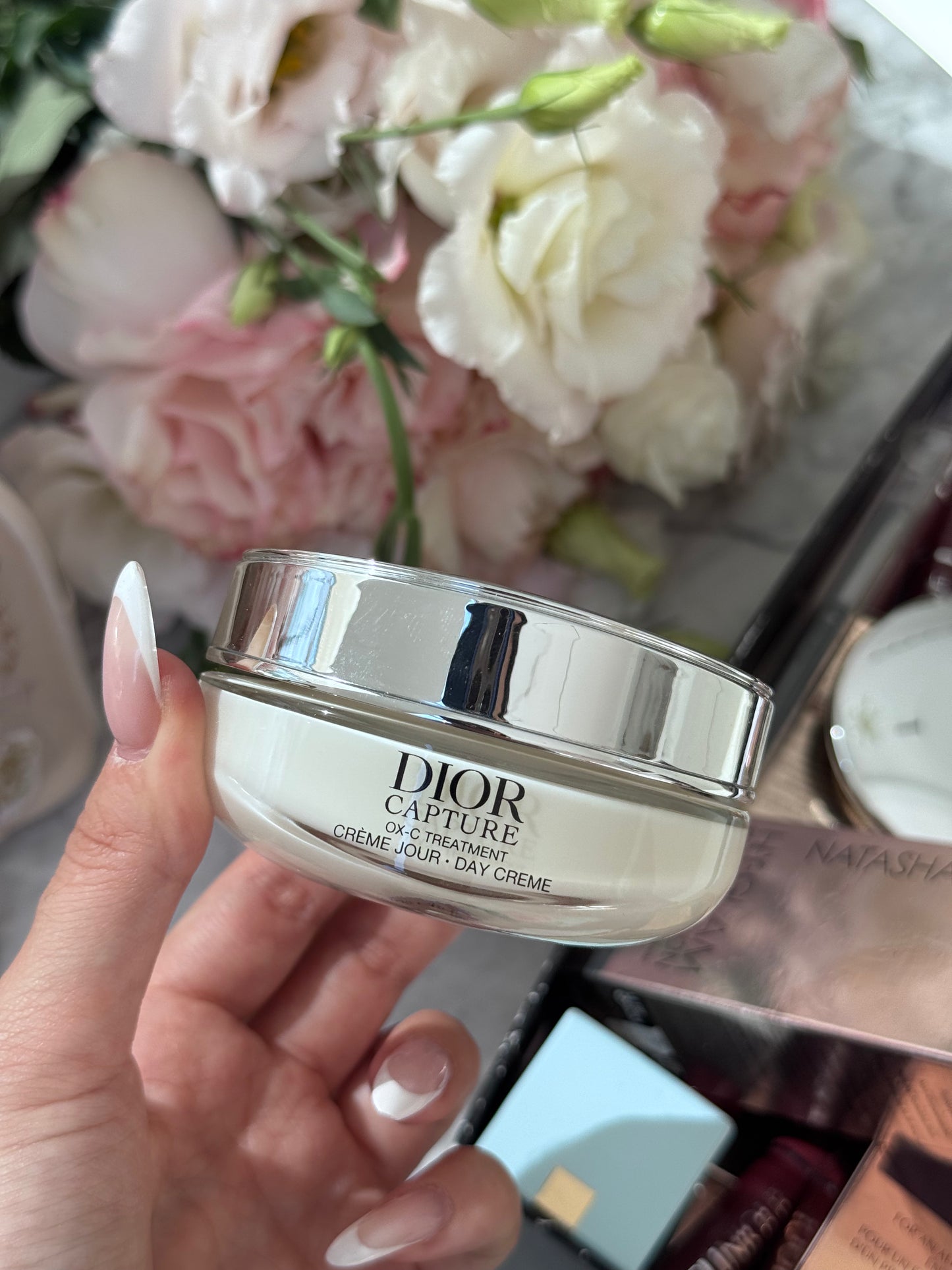 DIOR Capture OX-C Treatment Day 
Cream
Face and Neck Cream - High-Performance Anti-Aging Correction - Wrinkles and Firmness