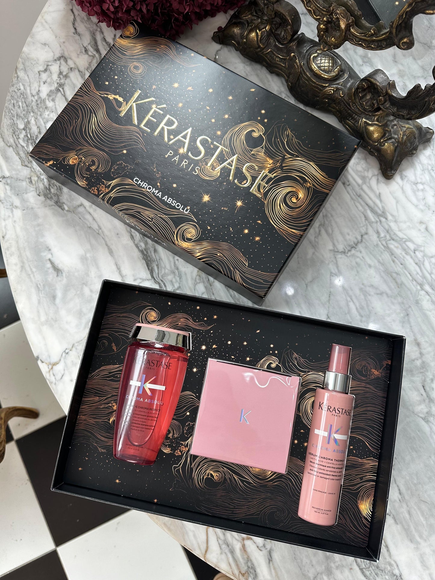 KÉRASTASE Chroma Absolu Trio Gift Set
For Glamourous-Looking Hair