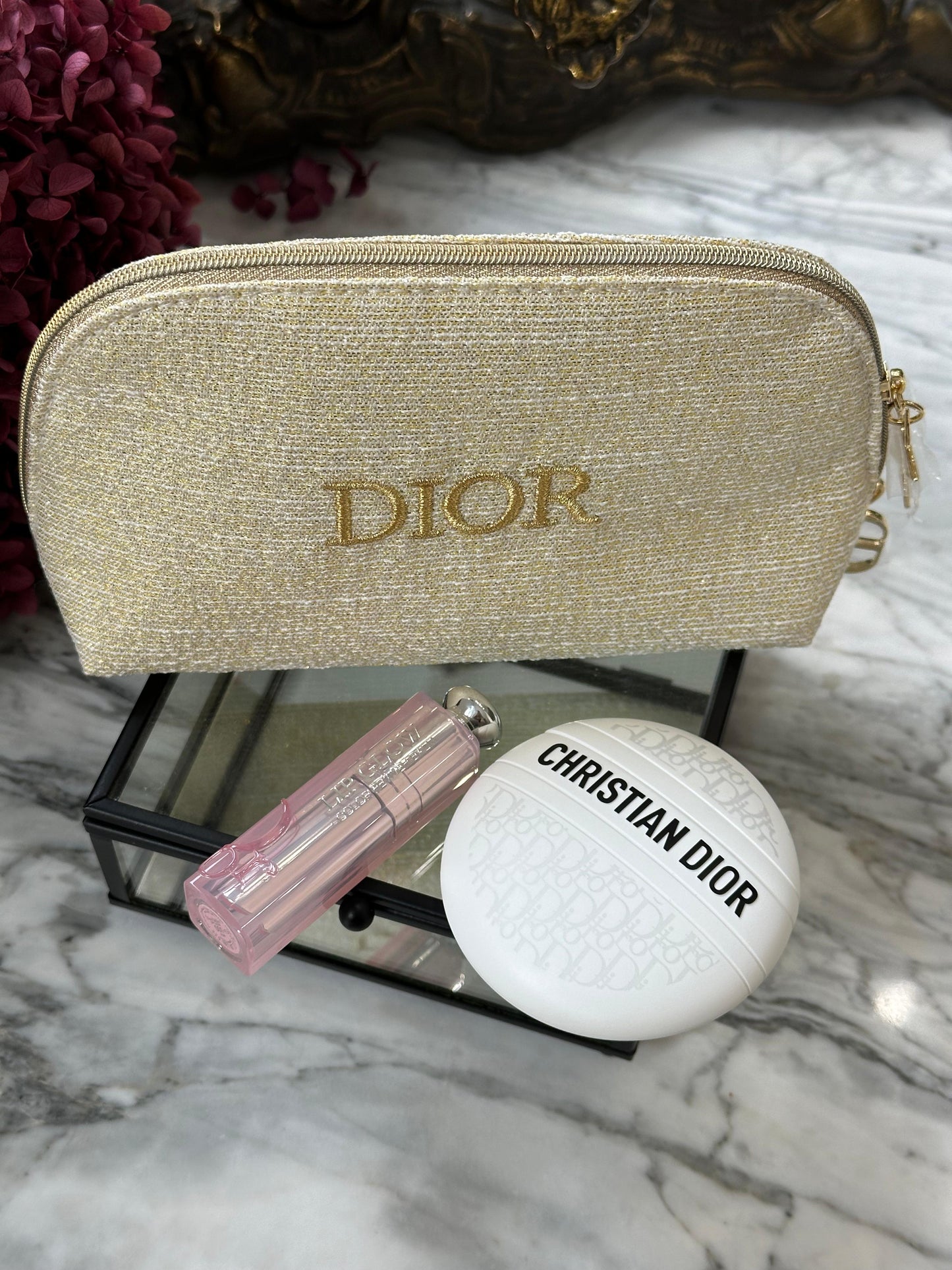 DIOR Beauty Gold Pouch
