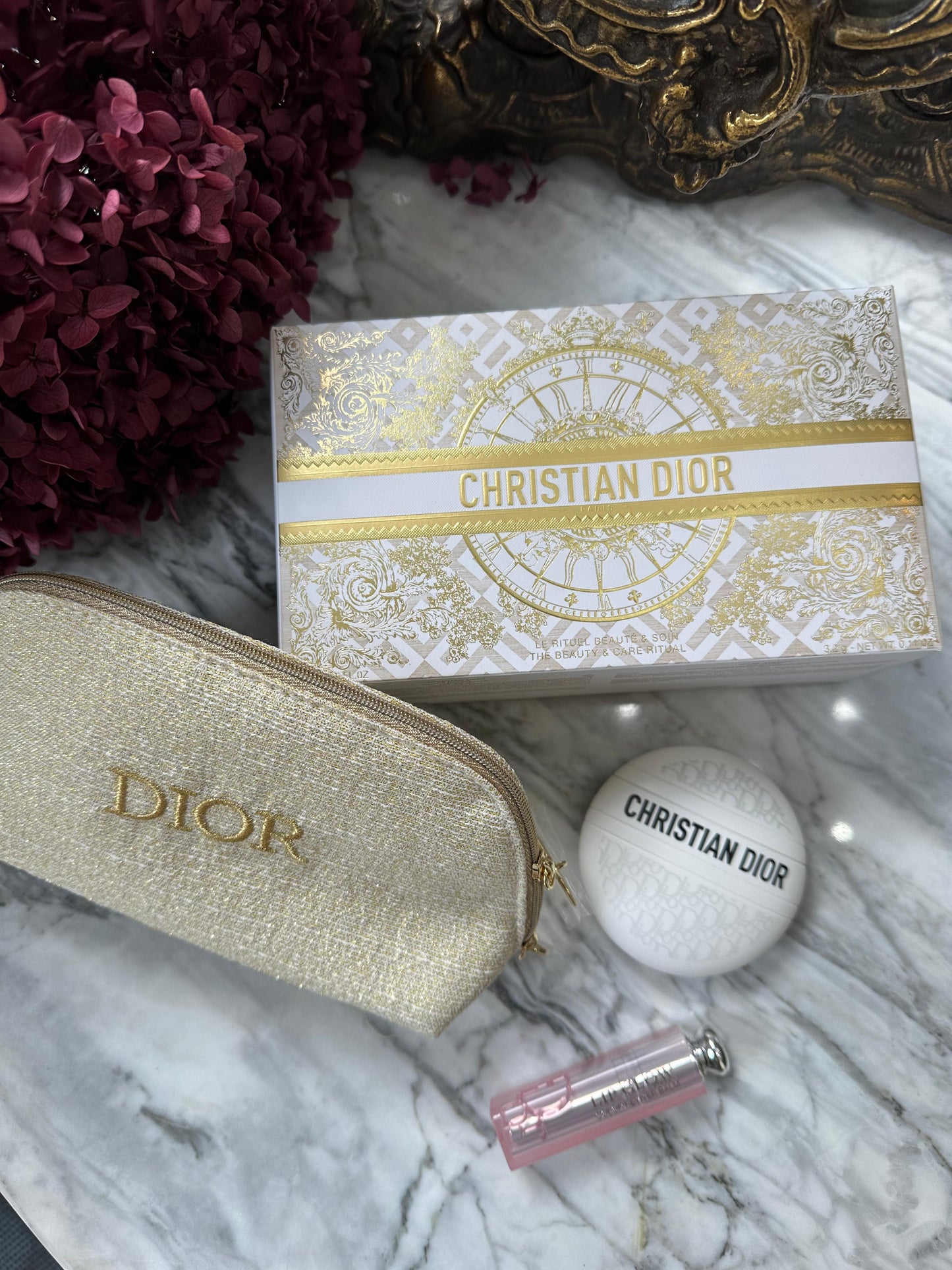 DIOR Beauty Gold Pouch
