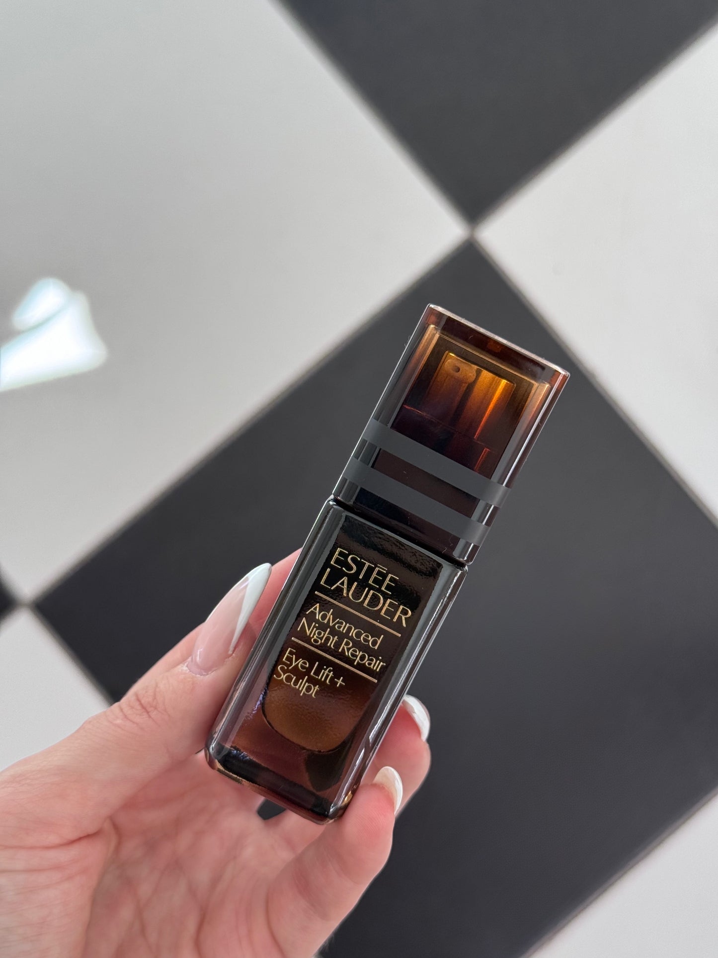 ESTEE LAUDER Advanced Night Repair Eye Lift & Sculpt - Eye Cream