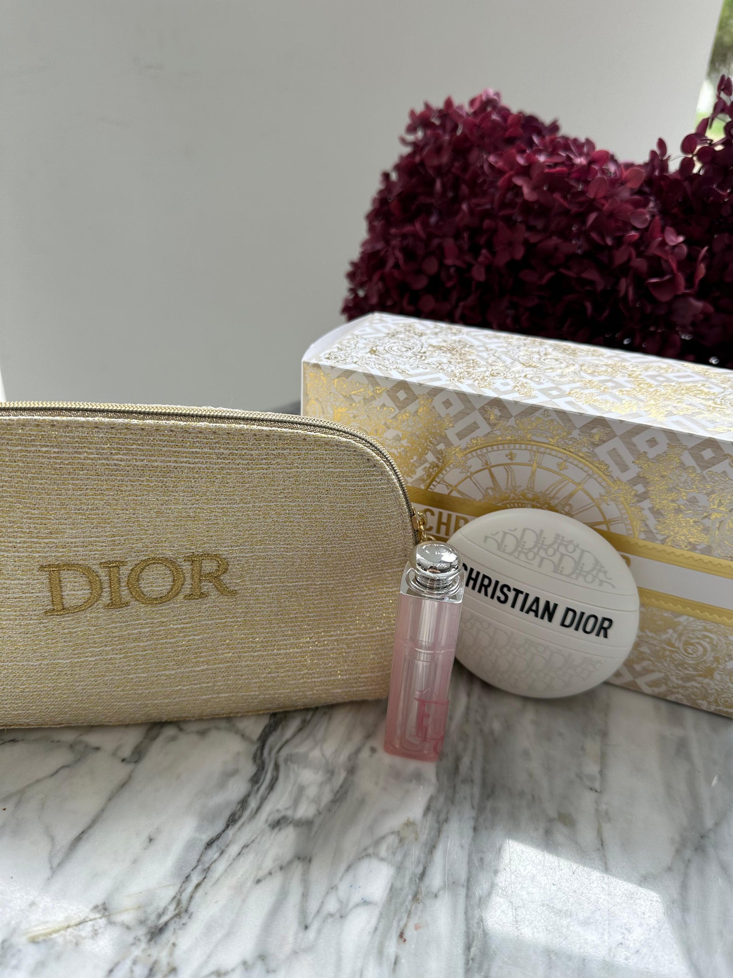 DIOR Beauty Gold Pouch