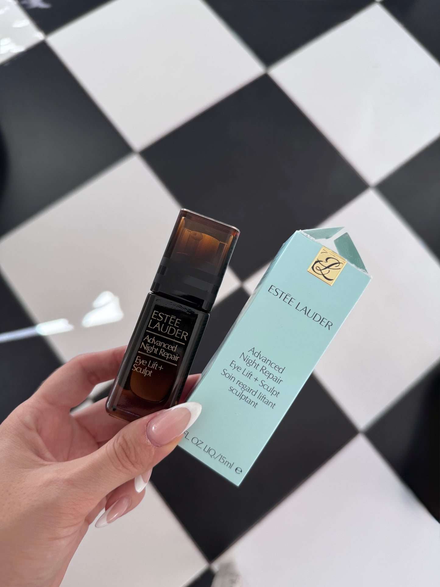 ESTEE LAUDER Advanced Night Repair Eye Lift & Sculpt - Eye Cream