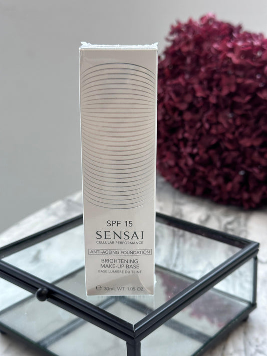 SENSAI Cellular Performance Foundations
Brightening Make-Up Base SPF15