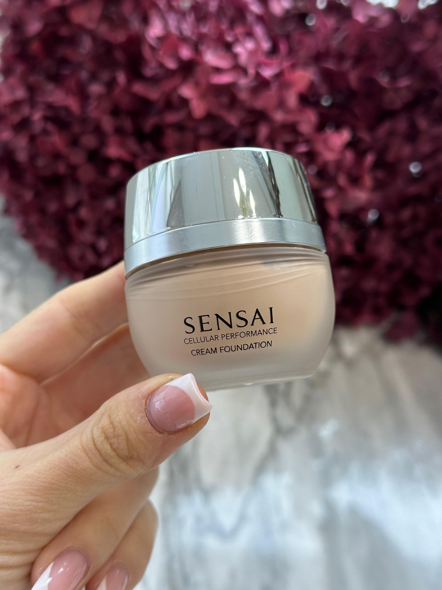SENSAI Cellular Performance Foundations
Cream Foundation CF23