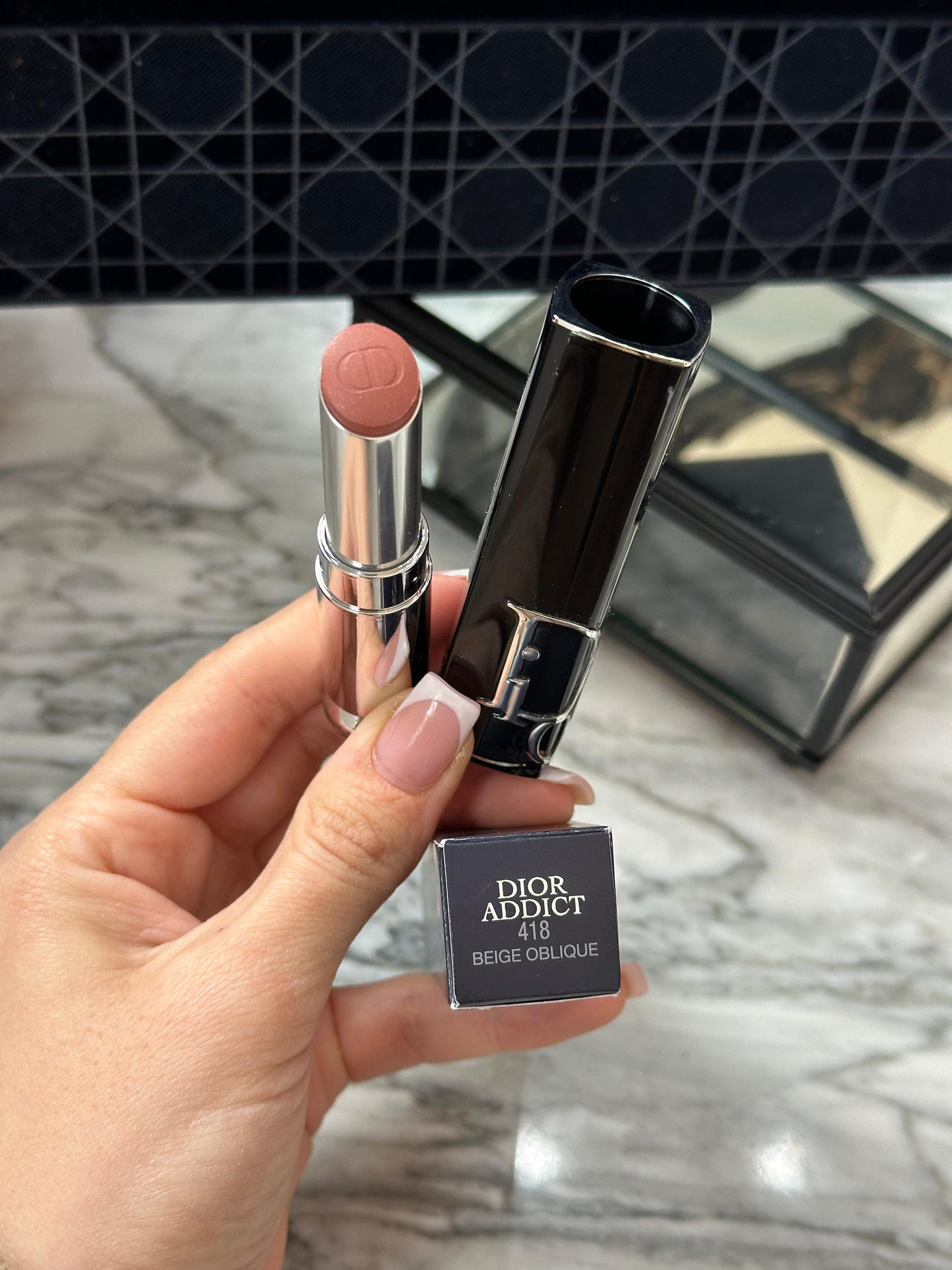 DIOR Addict
Hydrating Shine Lipstick