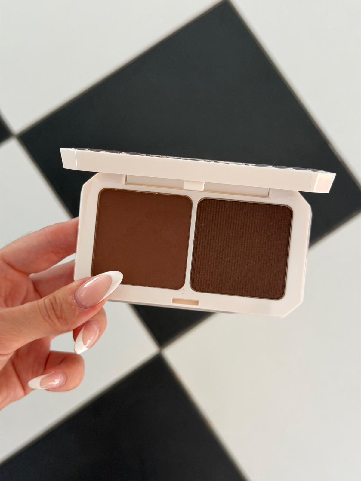 FENTY Bronzer & Highlighter Palette (Blur 01 + Glow 02)