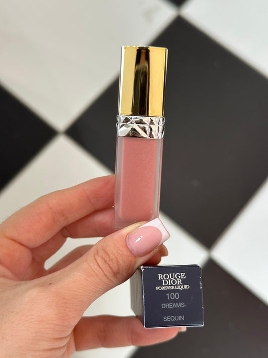 DIOR Rouge Dior Forever Liquid - Limited Edition
Transfer-Proof - Ultra-Glittery and Ultra-Pigmented - Intense Comfort