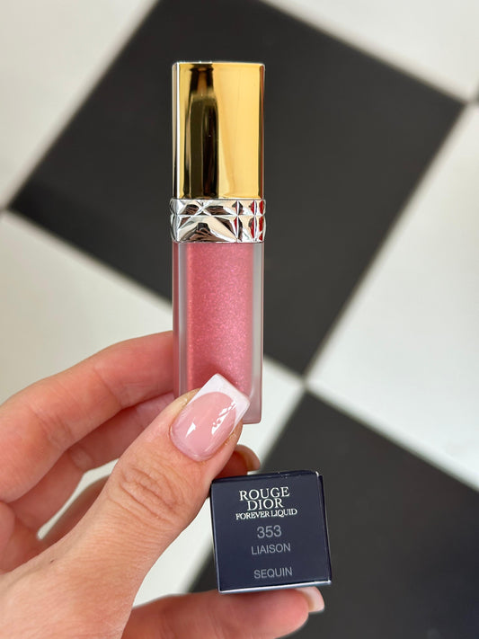 DIOR Rouge Dior Forever Liquid - Limited Edition (353)
Transfer-Proof - Ultra-Glittery and Ultra-Pigmented - Intense Comfort